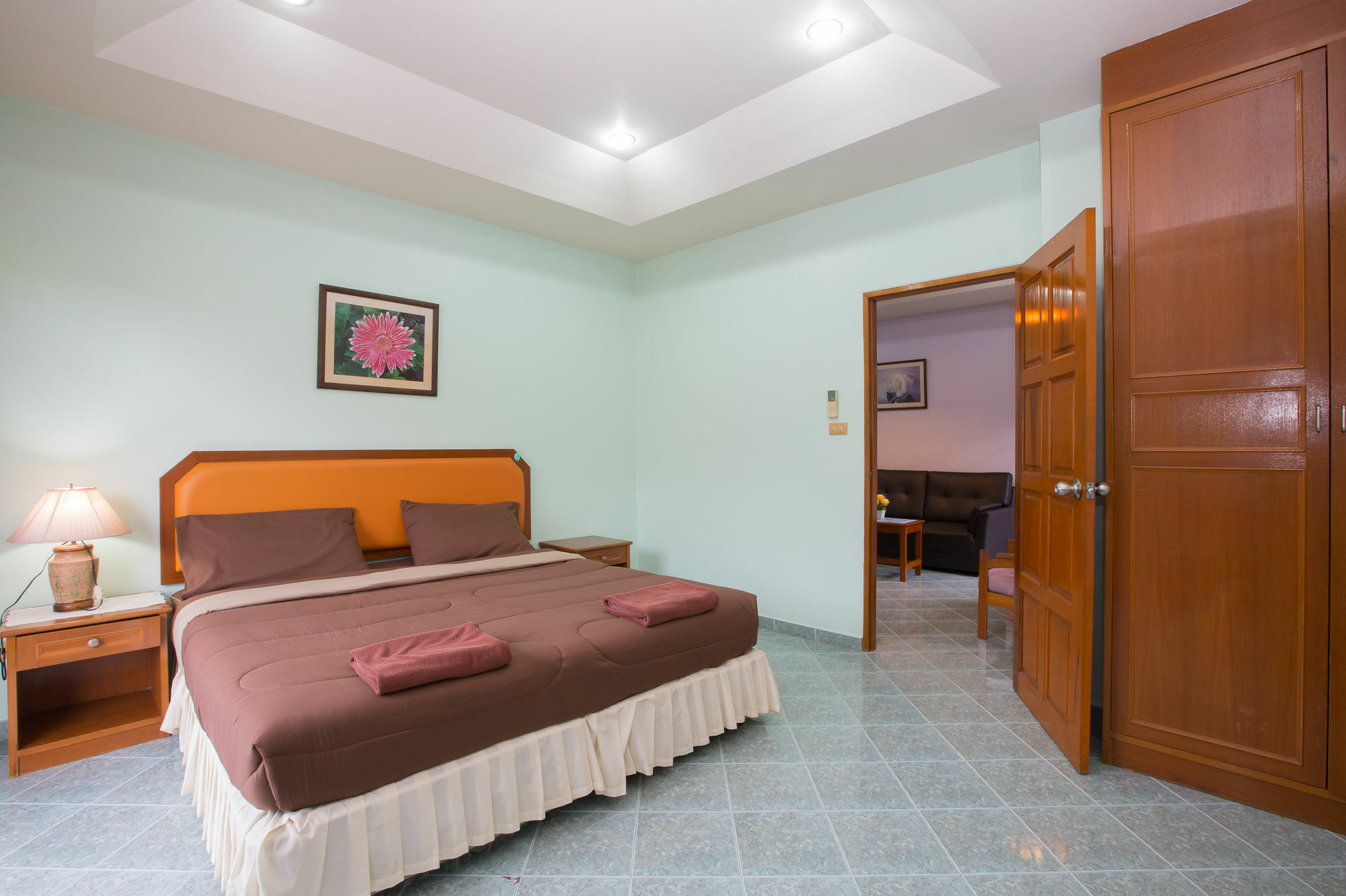 Chusri Hotel Patong Ngoại thất bức ảnh